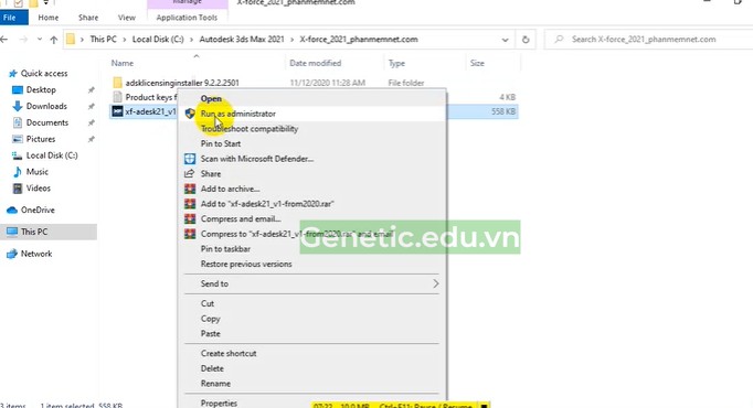 file "xf-adesk21_v1from2020" cho chạy dưới lệnh "Run as Administrator".